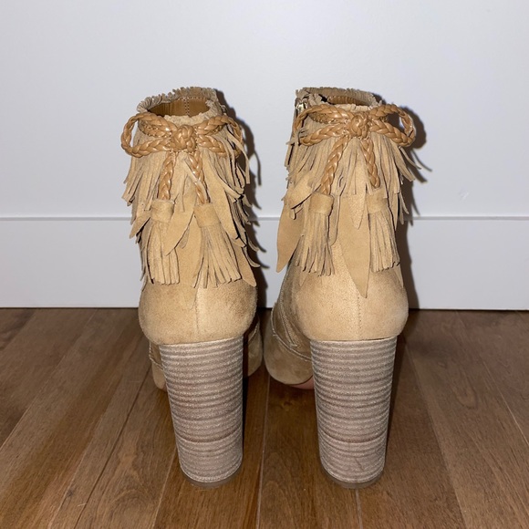 Aquazzura Tan Tiger Lilly Suede Fringe Booties 38 NEW - Picture 5 of 10